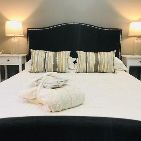 Cambridge Villa Ворик Екстер'єр фото