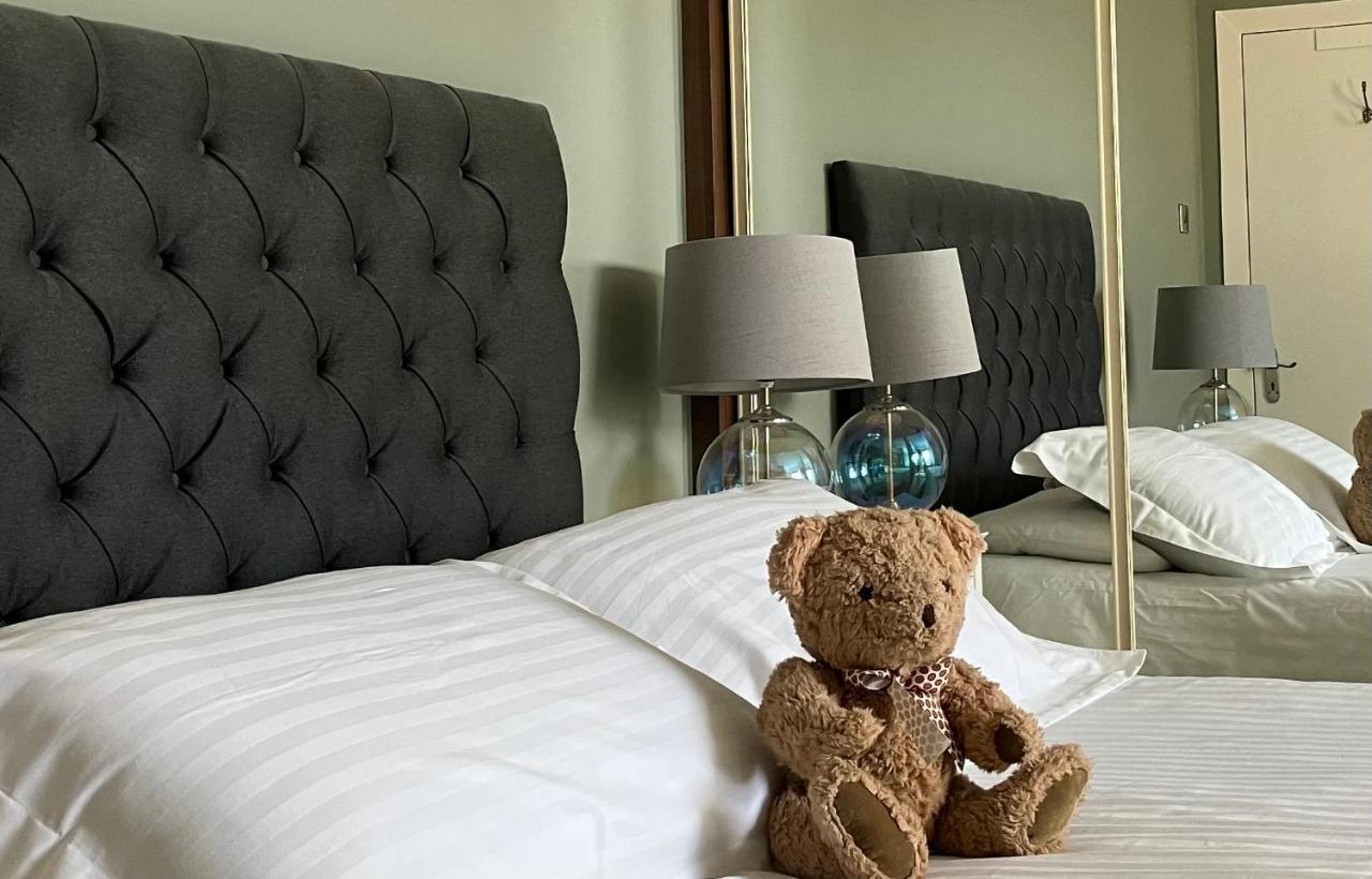 Cambridge Villa Ворик Екстер'єр фото